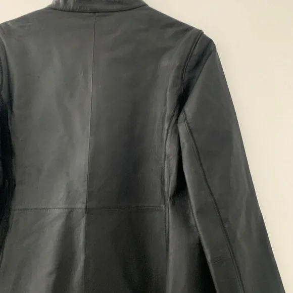 Leather jacket - Picture 7 of 12